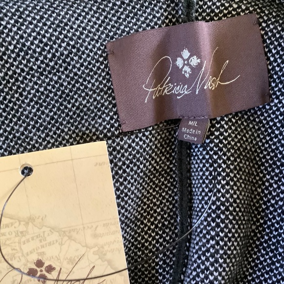 Patricia Nash Classic Crisscross Cape Dark Olive SZ M/L - Picture 14 of 16